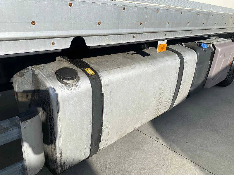 Renault T 430 БОКС, снимка 8 - Камиони - 52668043