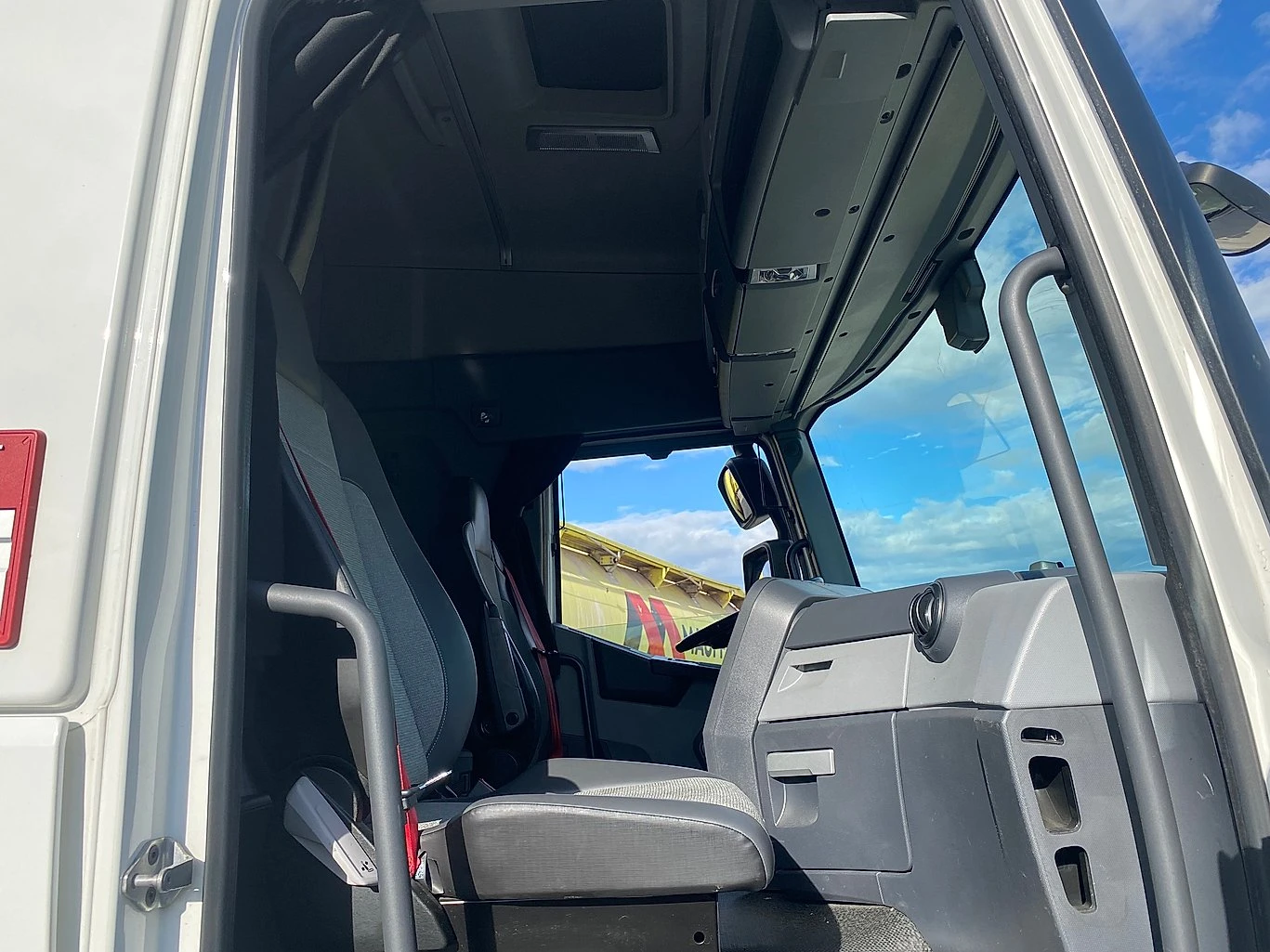 Renault T 430 БОКС - изображение 10