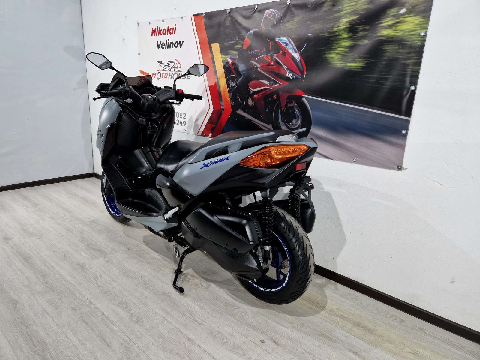 Yamaha X-max  300ie, ABS-TCS, 2019г!18547км!, снимка 4 - Мотоциклети и мототехника - 54636620