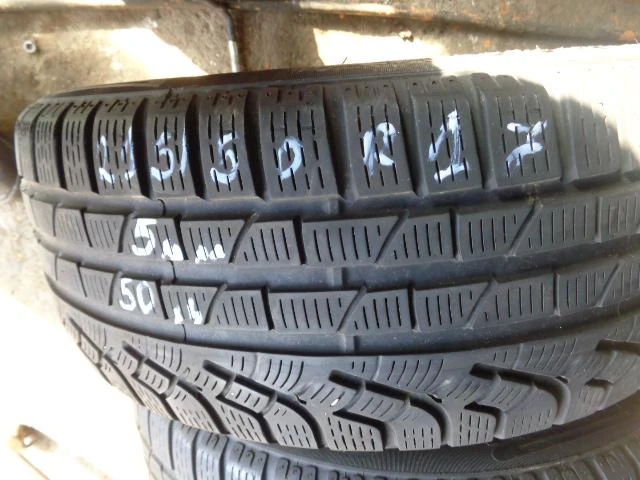 Гуми Зимни 215/50R17, снимка 1 - Гуми и джанти - 20235594