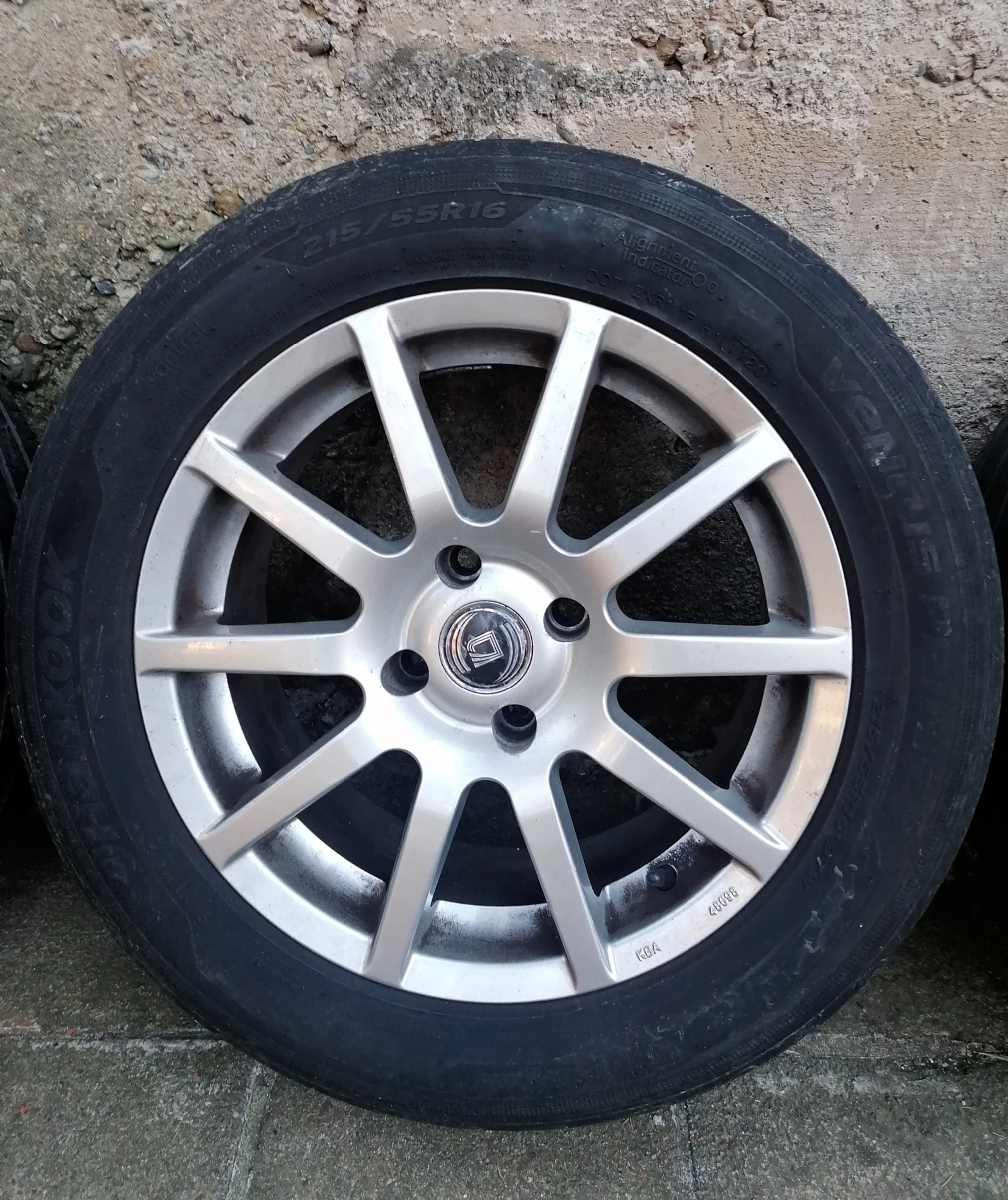    215/55R16  Citroen C4 Picasso | Mobile.bg   3