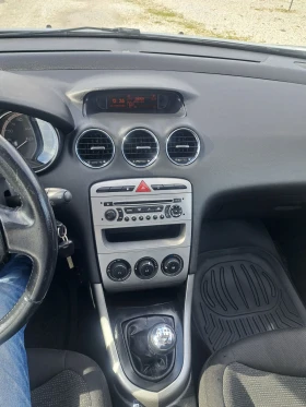 Peugeot 308 1.6 HDI ПАНОРАМА, снимка 16