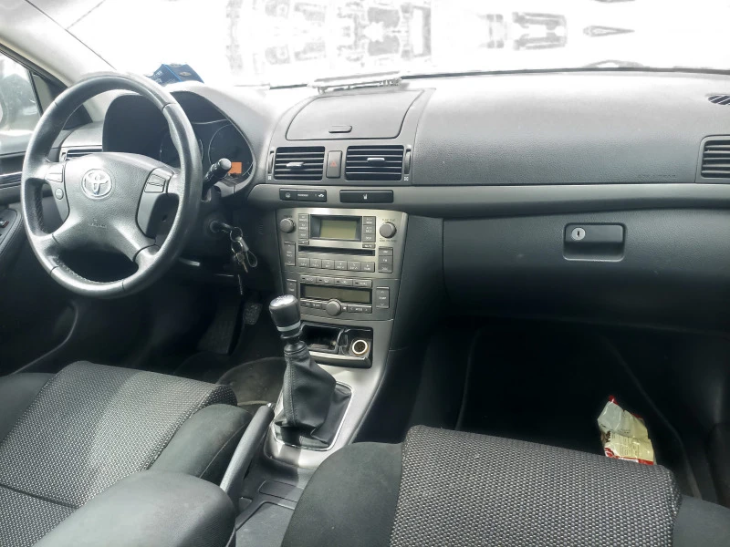 Toyota Avensis 2.0 D4D , снимка 12 - Автомобили и джипове - 21794468