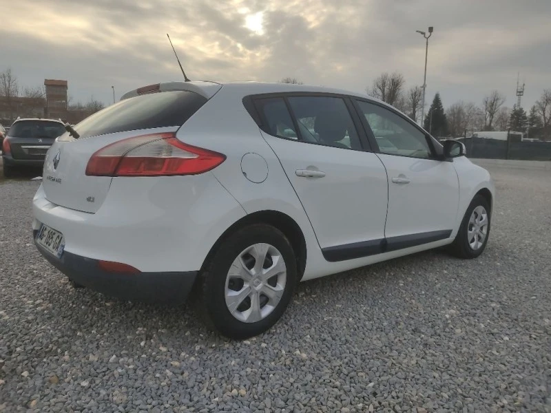 Renault Megane 1.5DCi/EURO 5/90k.c, снимка 4 - Автомобили и джипове - 39650352