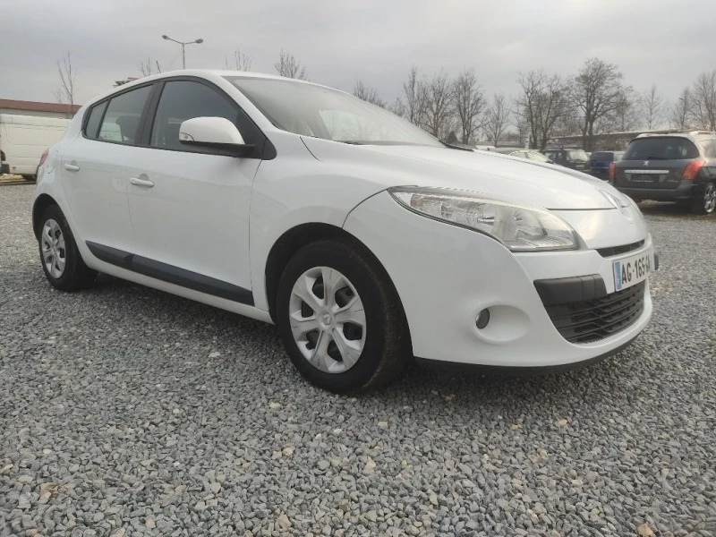 Renault Megane 1.5DCi/EURO 5/90k.c, снимка 8 - Автомобили и джипове - 39650352