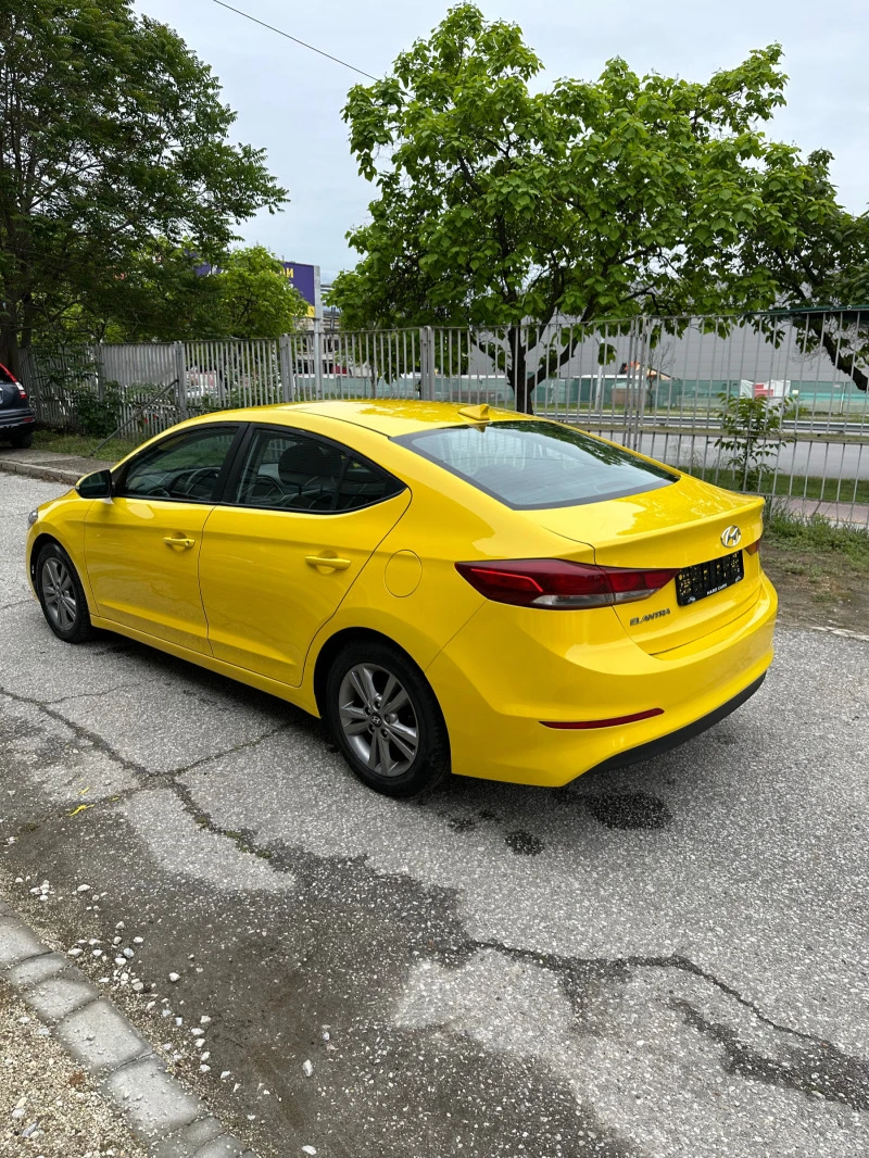 Hyundai Elantra, снимка 5 - Автомобили и джипове - 47595633