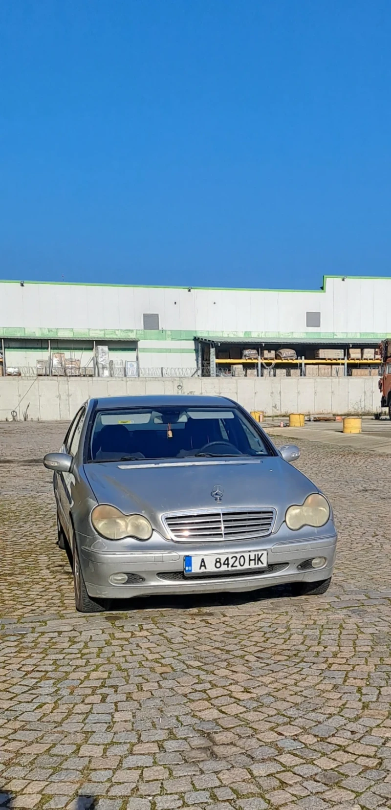 Mercedes-Benz C 220, снимка 2 - Автомобили и джипове - 48518141