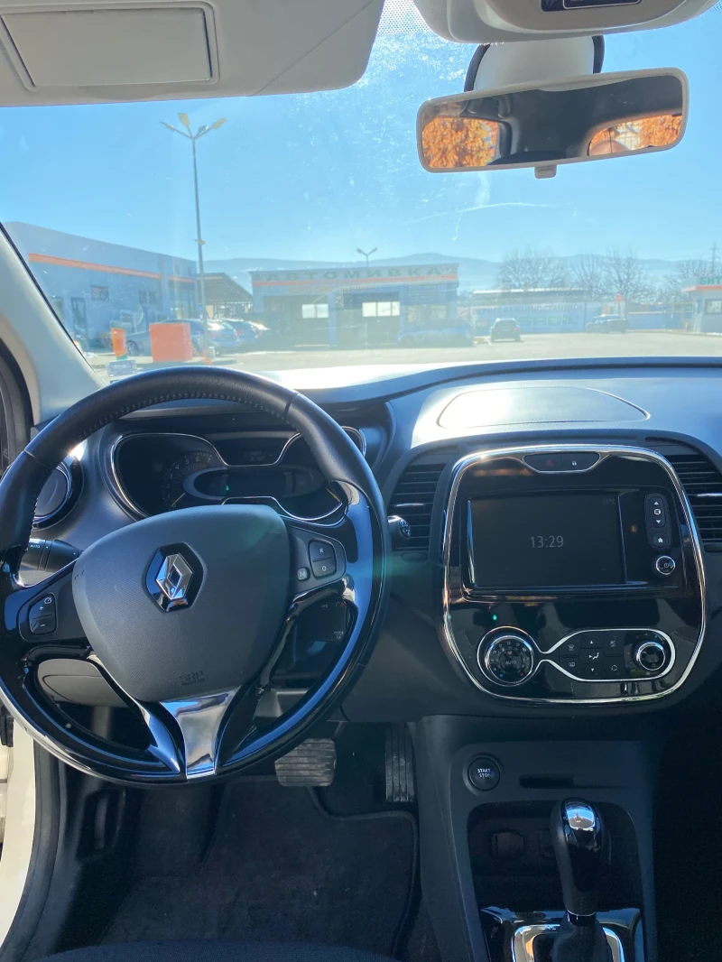 Renault Captur 1.2 Tce, Автоматик, снимка 6 - Автомобили и джипове - 48739322