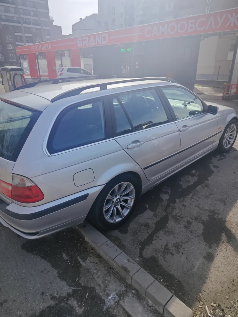 BMW 320, снимка 5 - Автомобили и джипове - 49127591