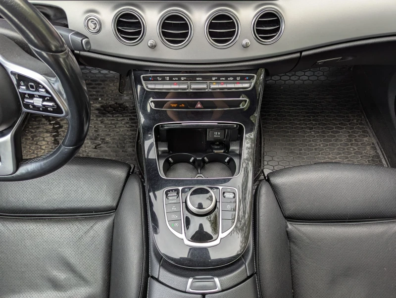 Mercedes-Benz E 200 Седан \ 9G-Tronic, снимка 13 - Автомобили и джипове - 52807209