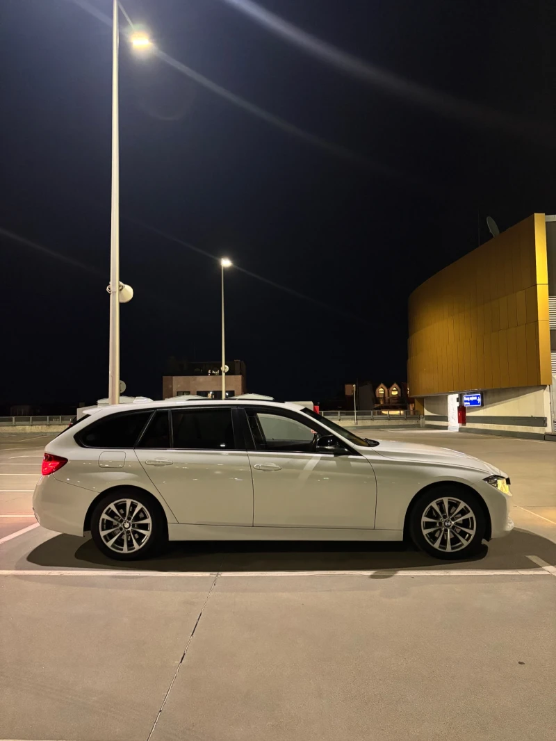 BMW 320 PANO, Keyless, START/STOP, CarPlay, снимка 4 - Автомобили и джипове - 52112356