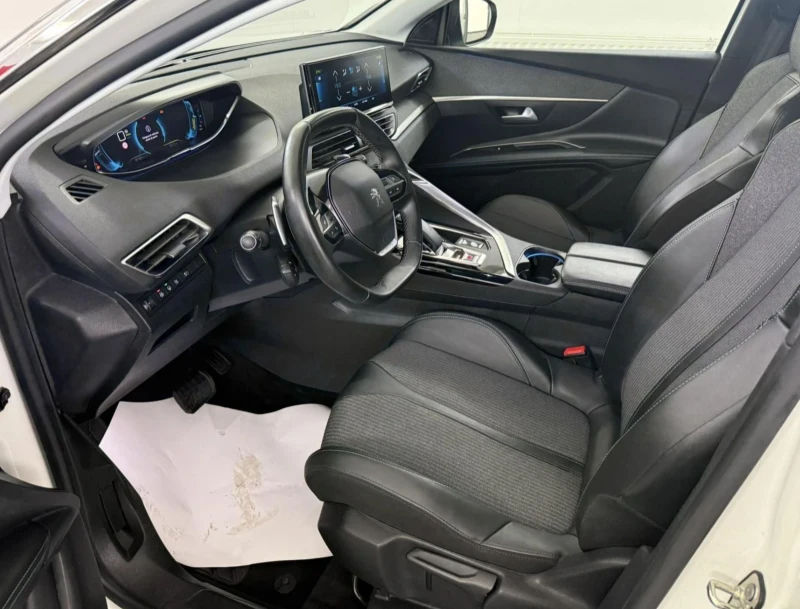 Peugeot 3008 1, 6 Plug-in Hybrid 225 Allure Pack.Kamera.Navi, снимка 17 - Автомобили и джипове - 52757017