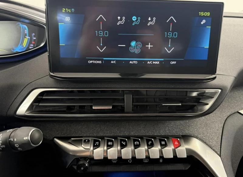 Peugeot 3008 1, 6 Plug-in Hybrid 225 Allure Pack.Kamera.Navi, снимка 7 - Автомобили и джипове - 52757017