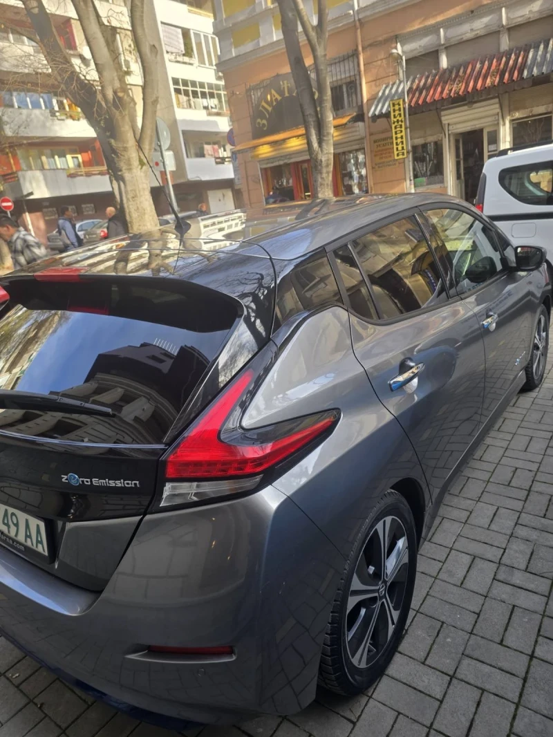 Nissan Leaf , снимка 3 - Автомобили и джипове - 53257306