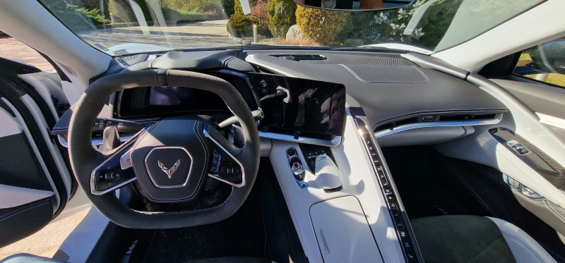 Chevrolet Corvette С8 3LT, снимка 9 - Автомобили и джипове - 53596563