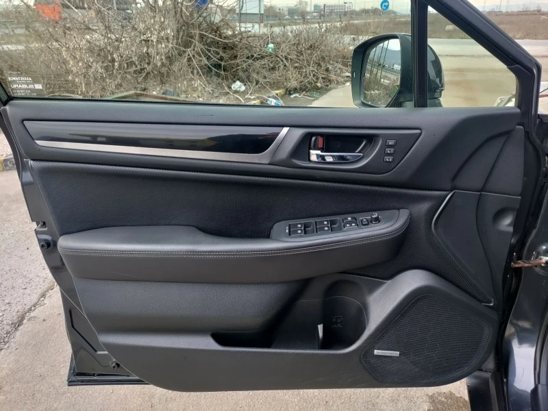 Subaru Outback 2.5i Swiss Full Distronic Line Assist Euro 6, снимка 8 - Автомобили и джипове - 53597686