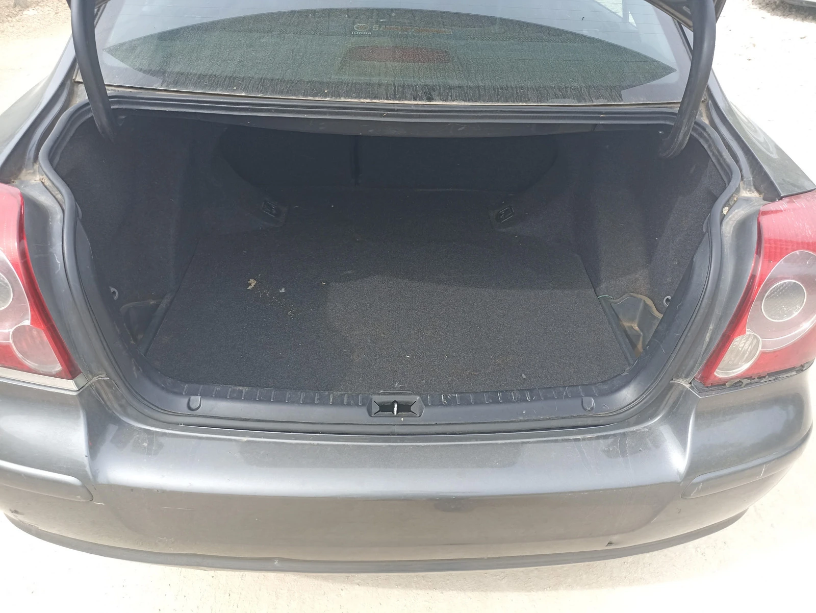 Toyota Avensis 2.0 D4D  | Mobile.bg — изображение 16