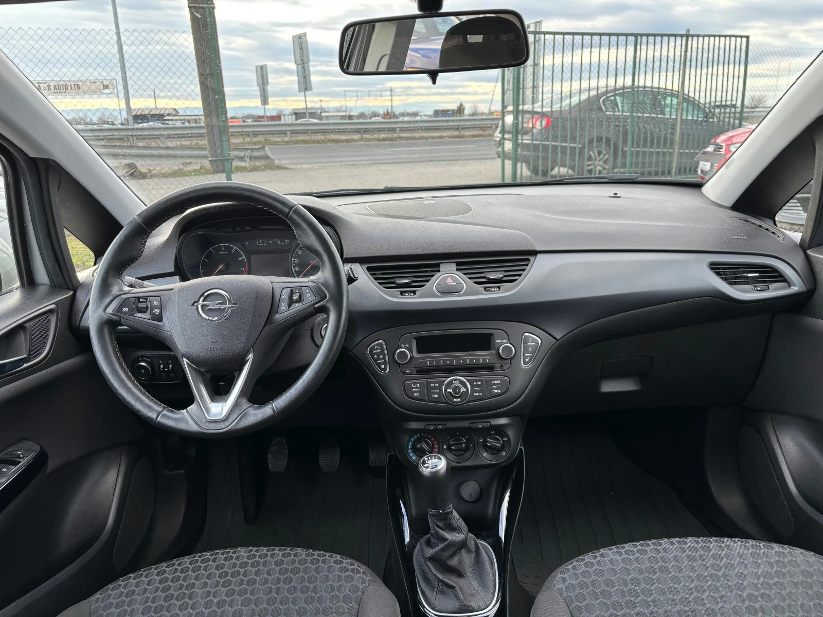 Opel Corsa 1.4 i - изображение 9