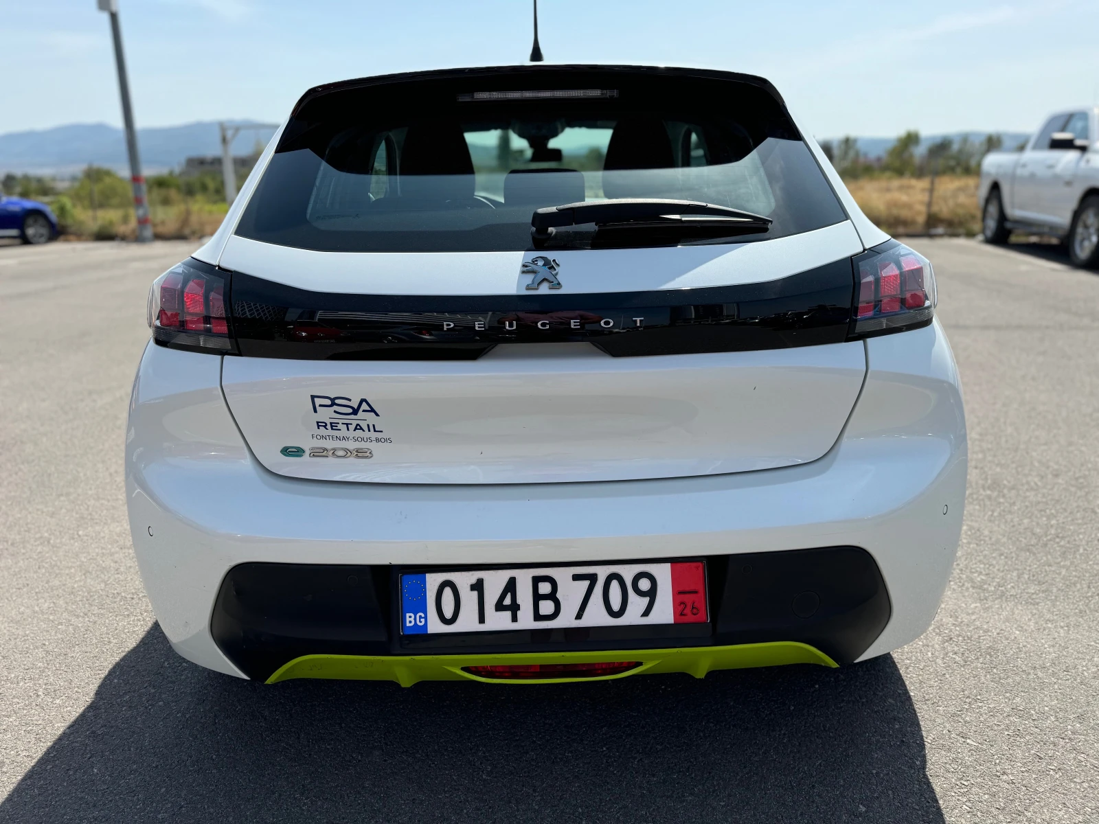 Peugeot 208 E-136-NAVI-FULL - изображение 4