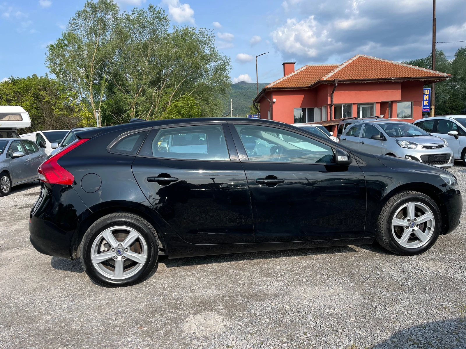 Volvo V40 D2 1.6D EURO 5B - изображение 7