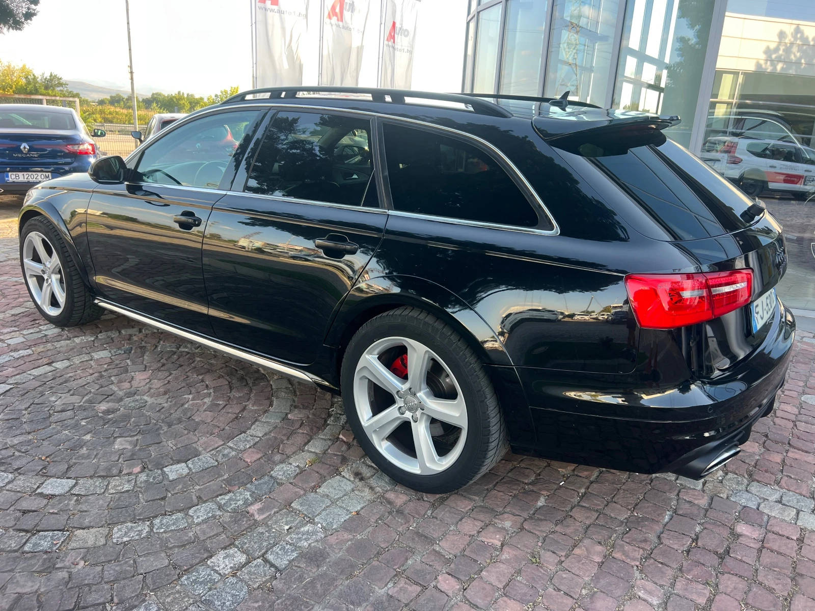 Audi A6 Allroad 3.0 TDI 313к.с 4х4/LED/NAVI/PANORAMA, снимка 7 - Автомобили и джипове - 52901156