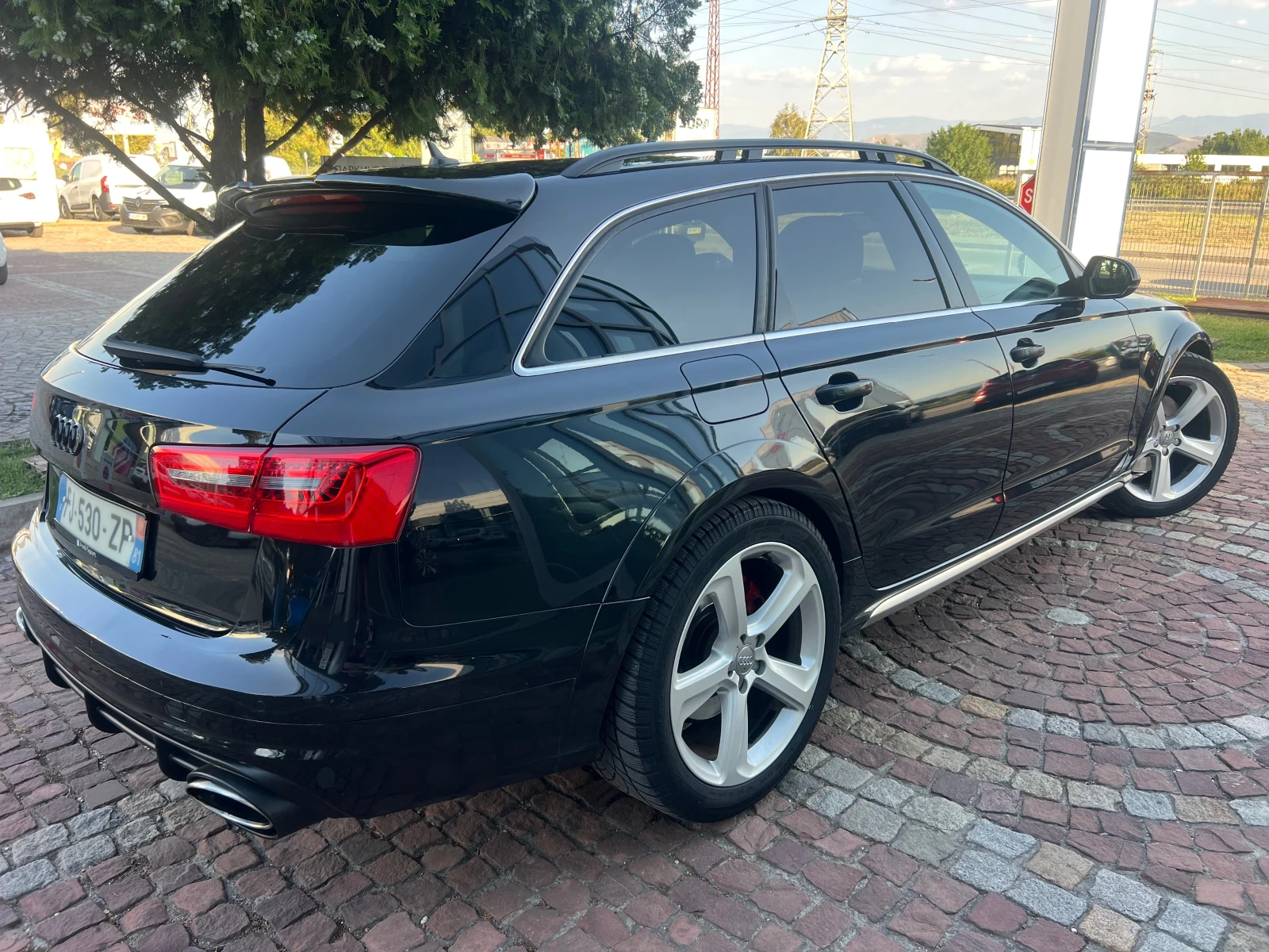 Audi A6 Allroad 3.0 TDI 313к.с 4х4/LED/NAVI/PANORAMA, снимка 4 - Автомобили и джипове - 52901156