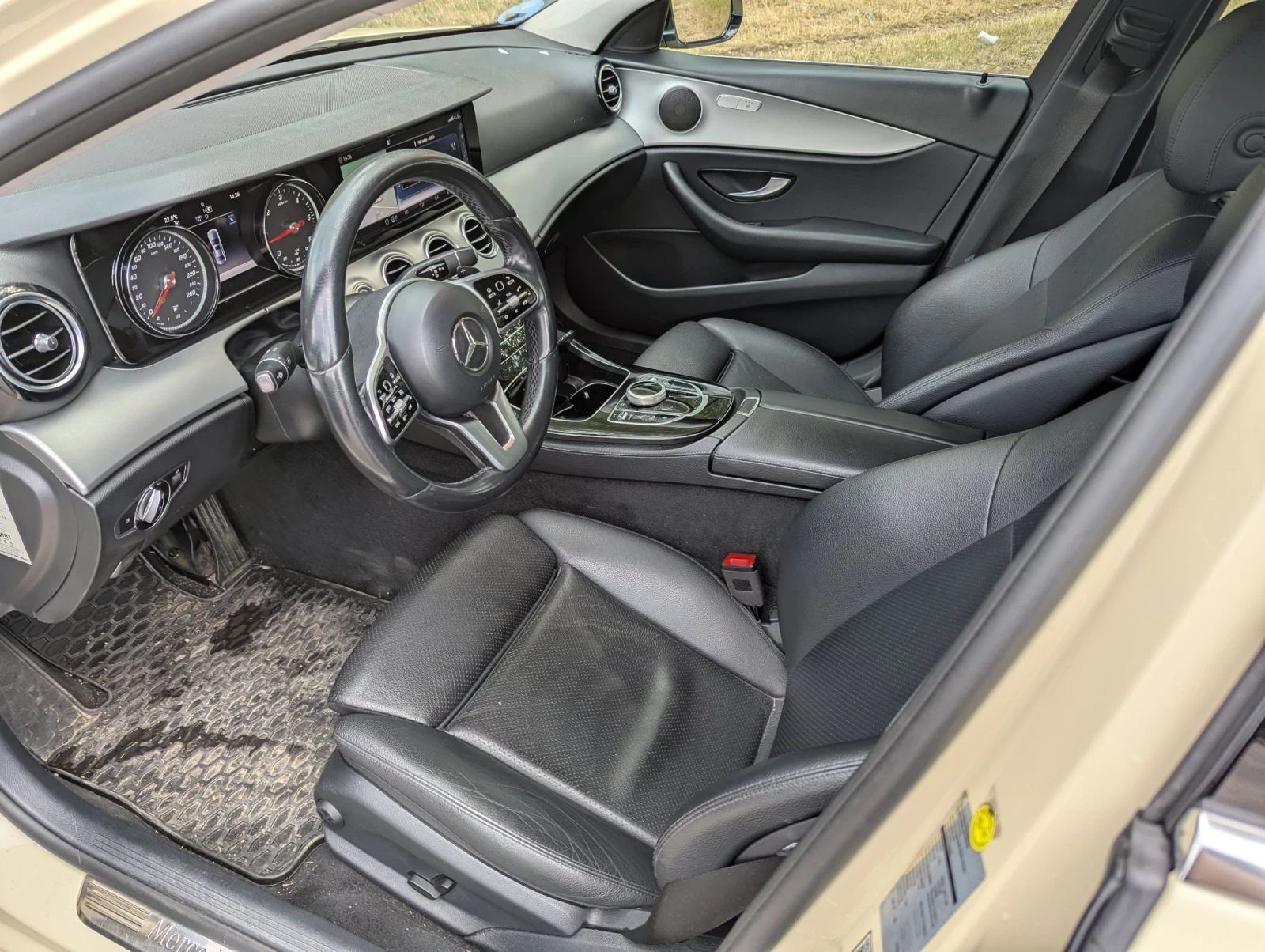 Mercedes-Benz E 200 Седан \ 9G-Tronic - изображение 10