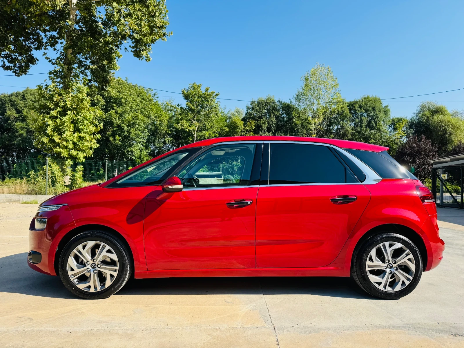 Citroen C4 Picasso * EXECUTIVE* INTENSIVE* AUTO* FULL*  - изображение 2