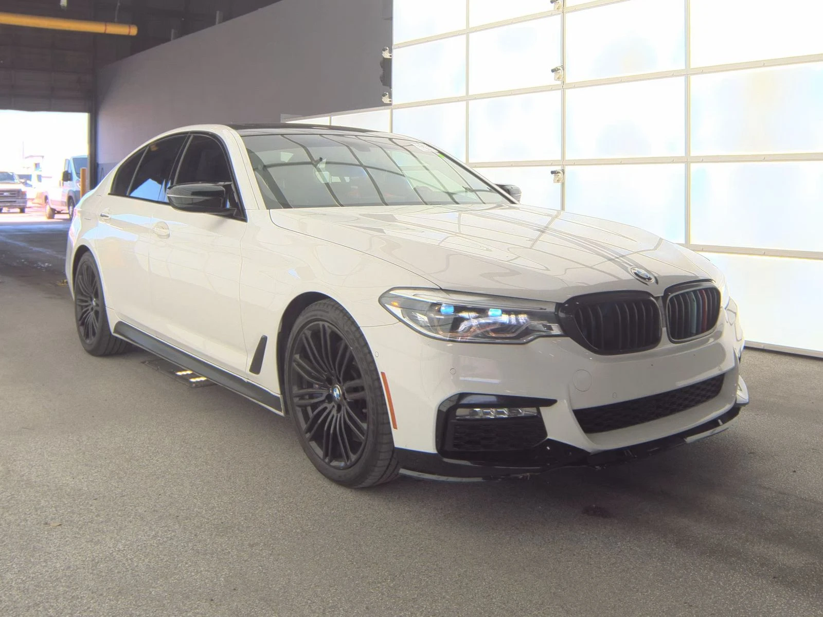 BMW 540 I xDrive (M-Pack) Обдух* H/K* Масаж* Head-Up*  - изображение 3