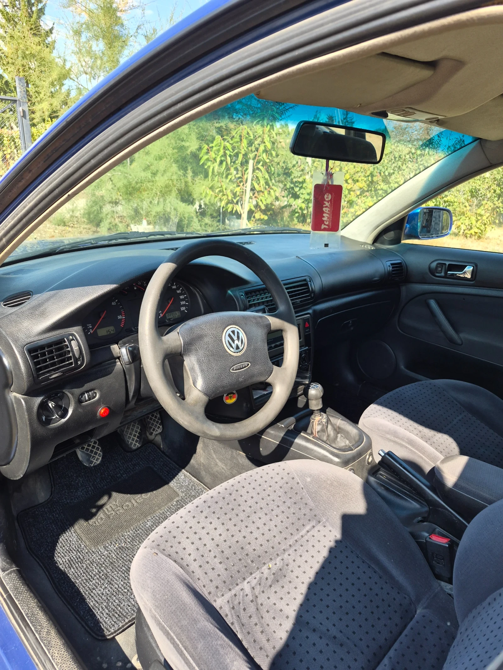 VW Passat 1.9 - изображение 5