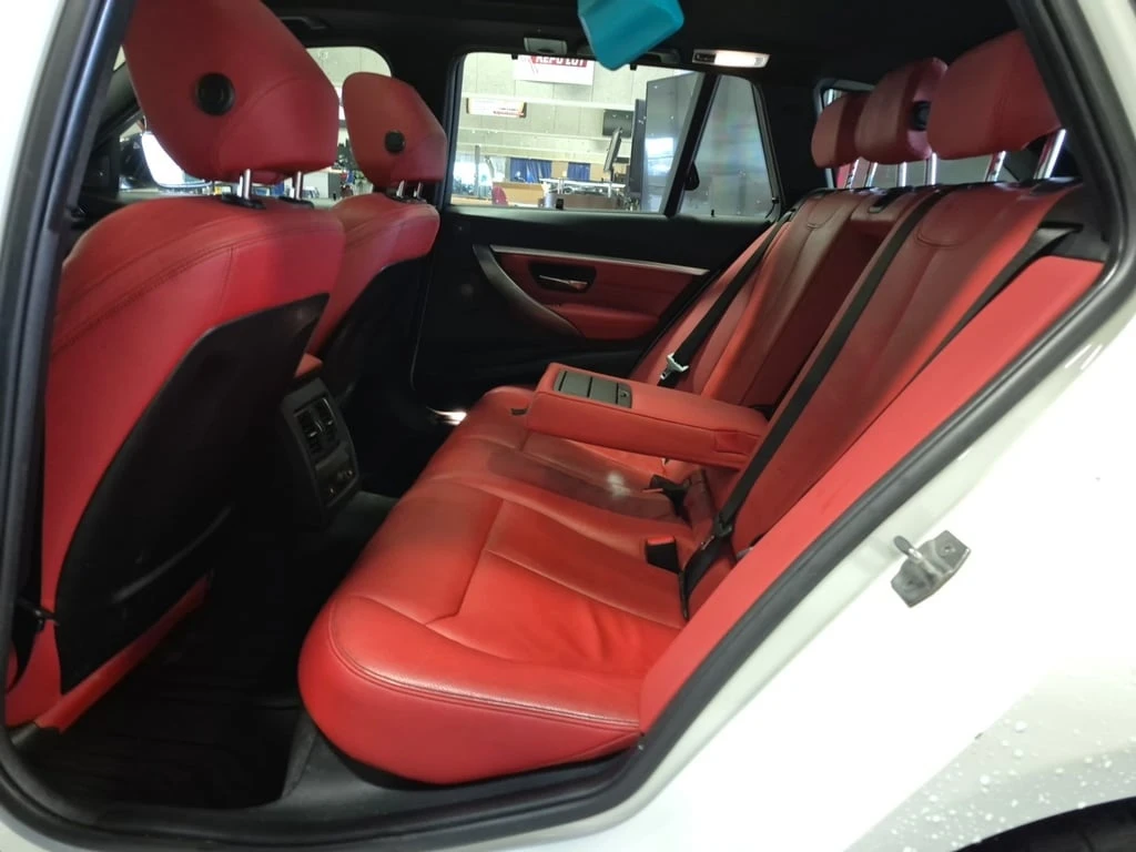 BMW 330 * 330I XDRIVE * CARFAX *    | Mobile.bg   13