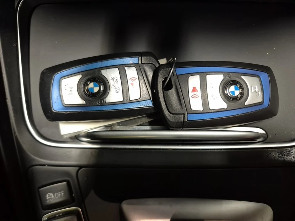 BMW 330 * 330I XDRIVE * CARFAX * БЕЗ ПЪРВОНАЧАЛНА ВНОСКА - изображение 8