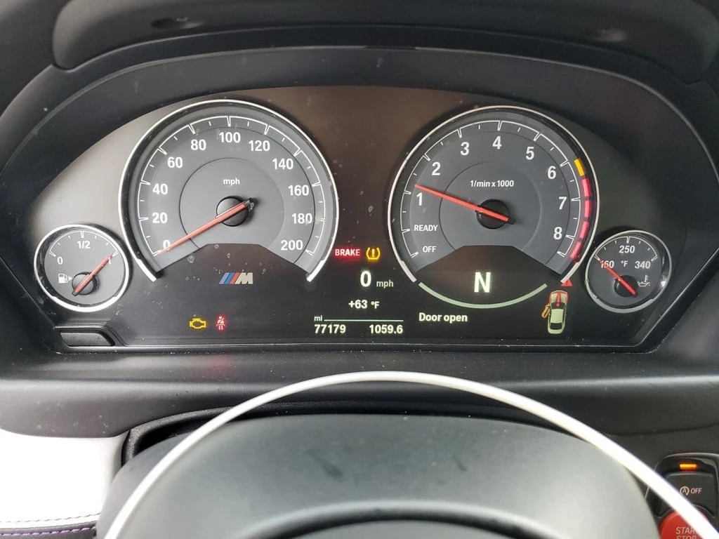 BMW M4 * CARFAX * БЕЗ ПЪРВОНАЧАЛНА ВНОСКА - изображение 9