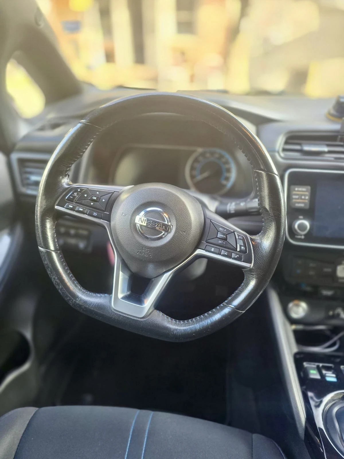 Nissan Leaf   - изображение 8