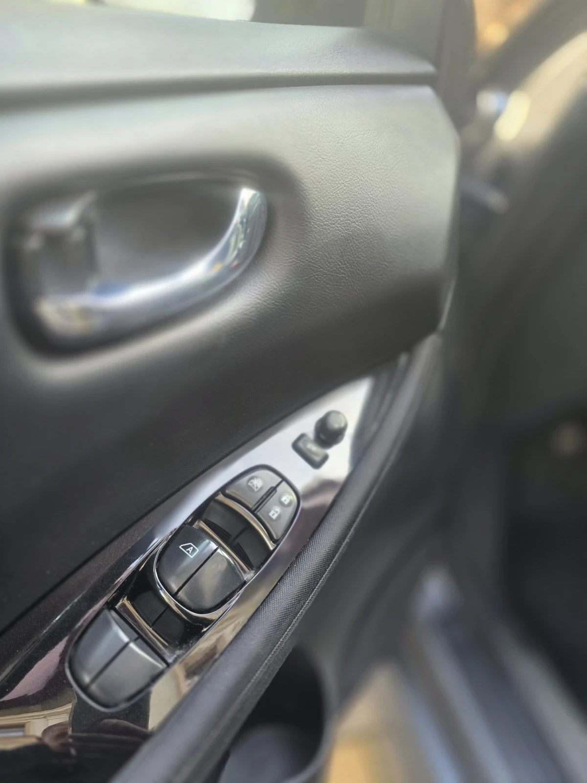 Nissan Leaf   - изображение 9