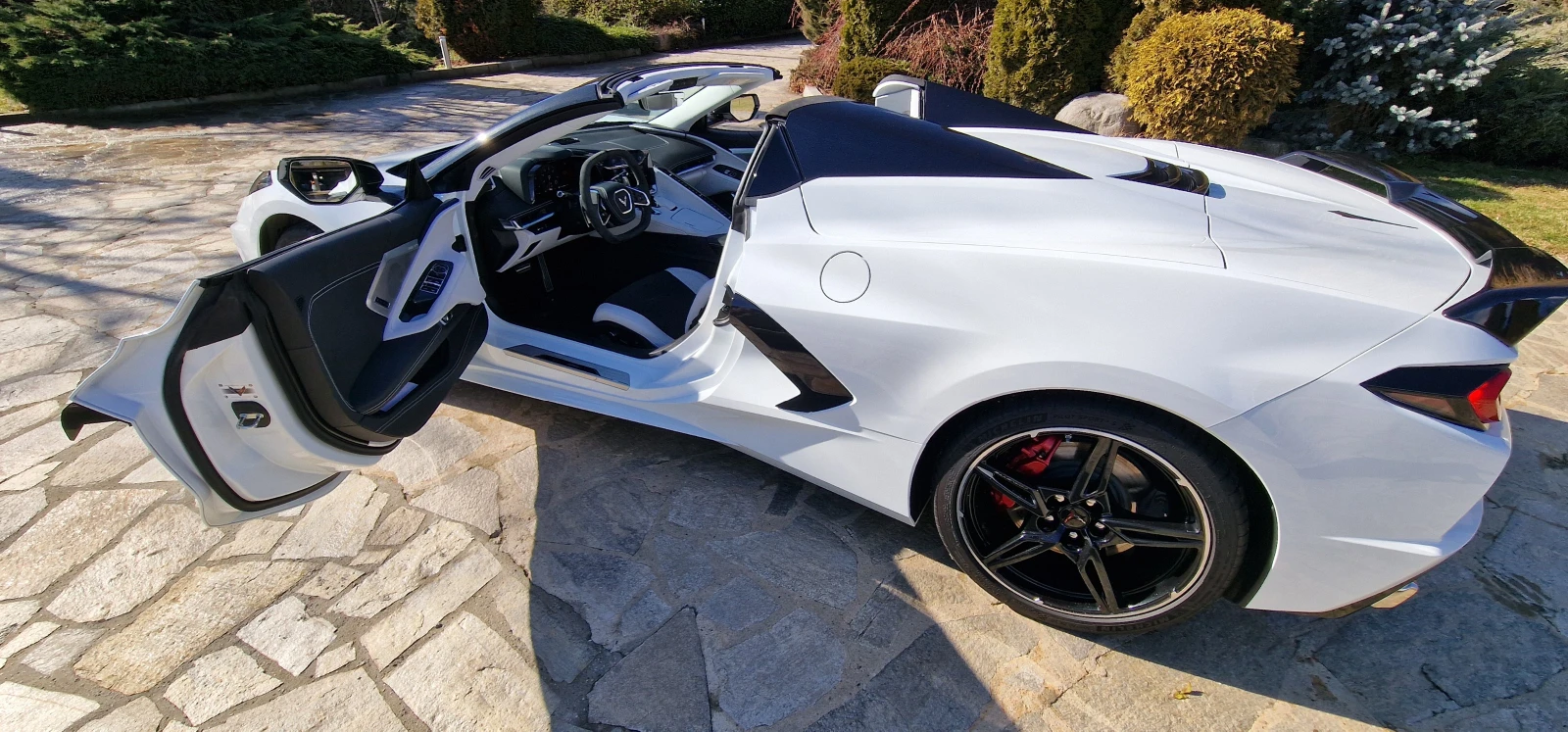 Chevrolet Corvette С8 3LT, снимка 15 - Автомобили и джипове - 53739239