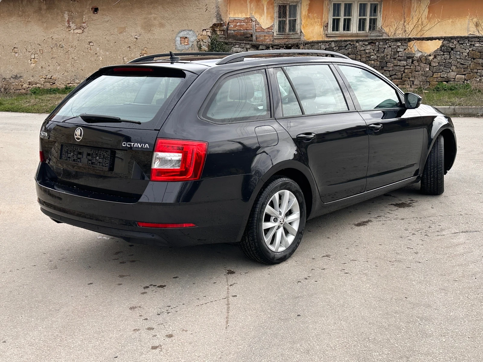 Skoda Octavia, снимка 4 - Автомобили и джипове - 53889059