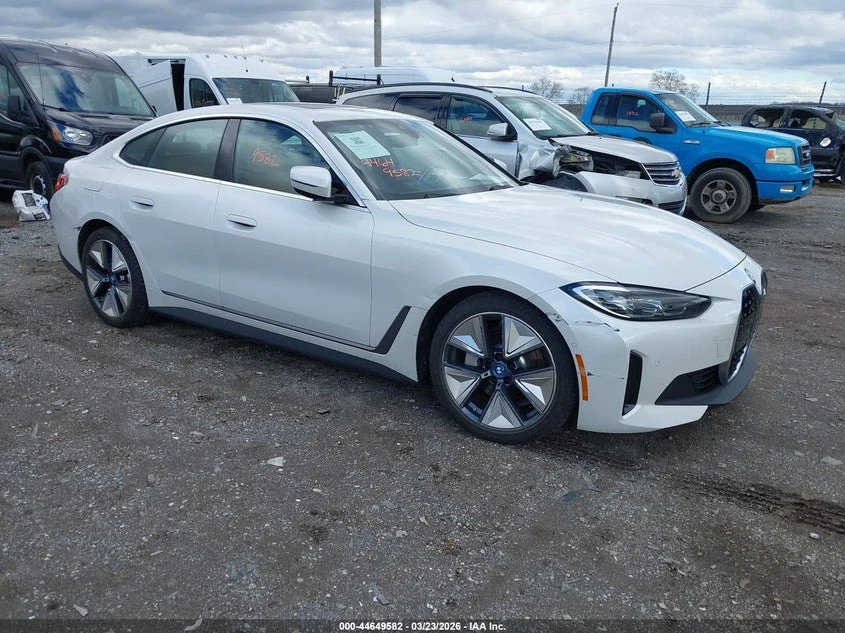 BMW i4 * Gran Coupe* xDrive40* , снимка 2 - Автомобили и джипове - 54036477