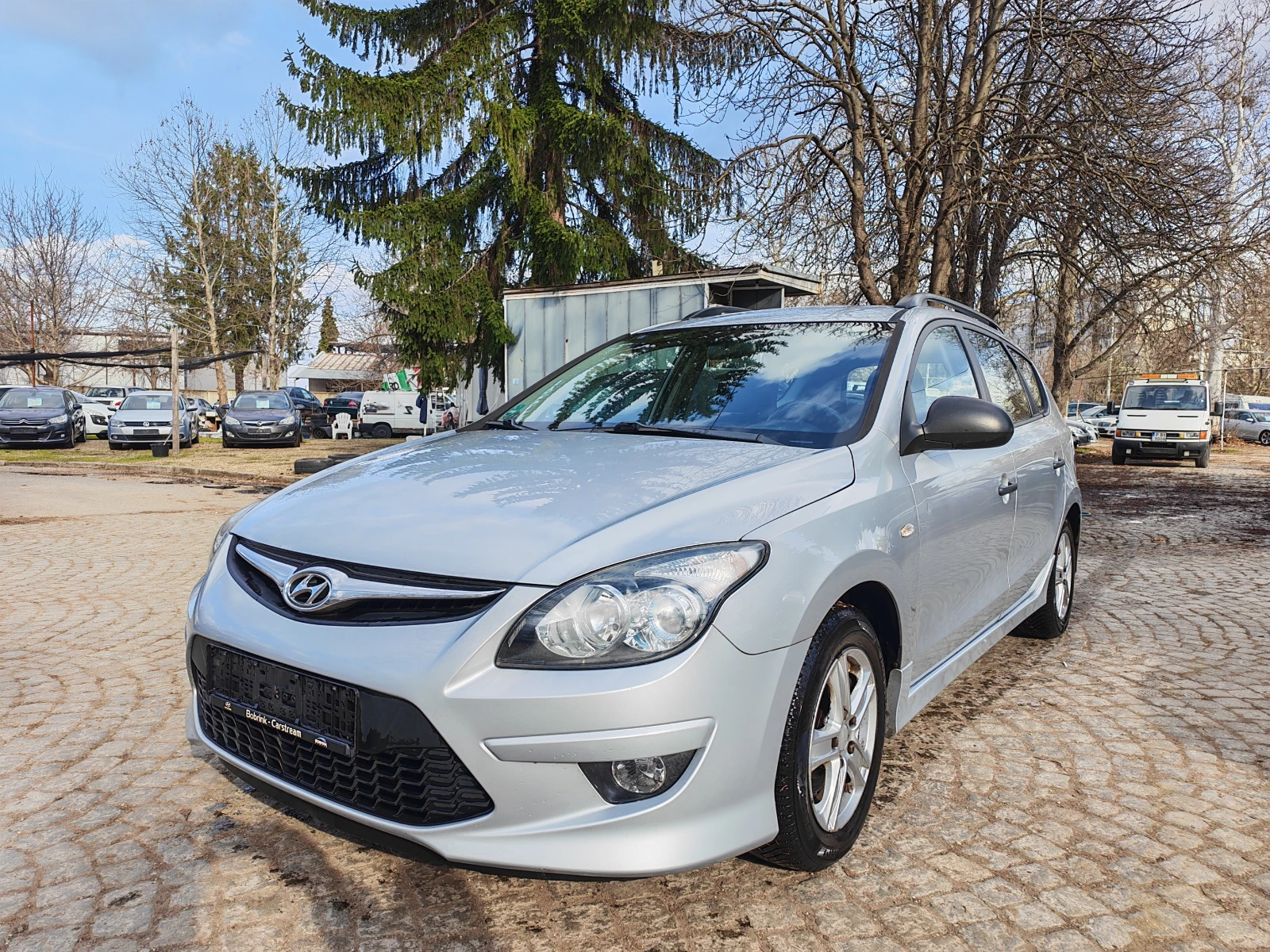 Hyundai I30 1.4i-109к.с.-КЛИМАТИК