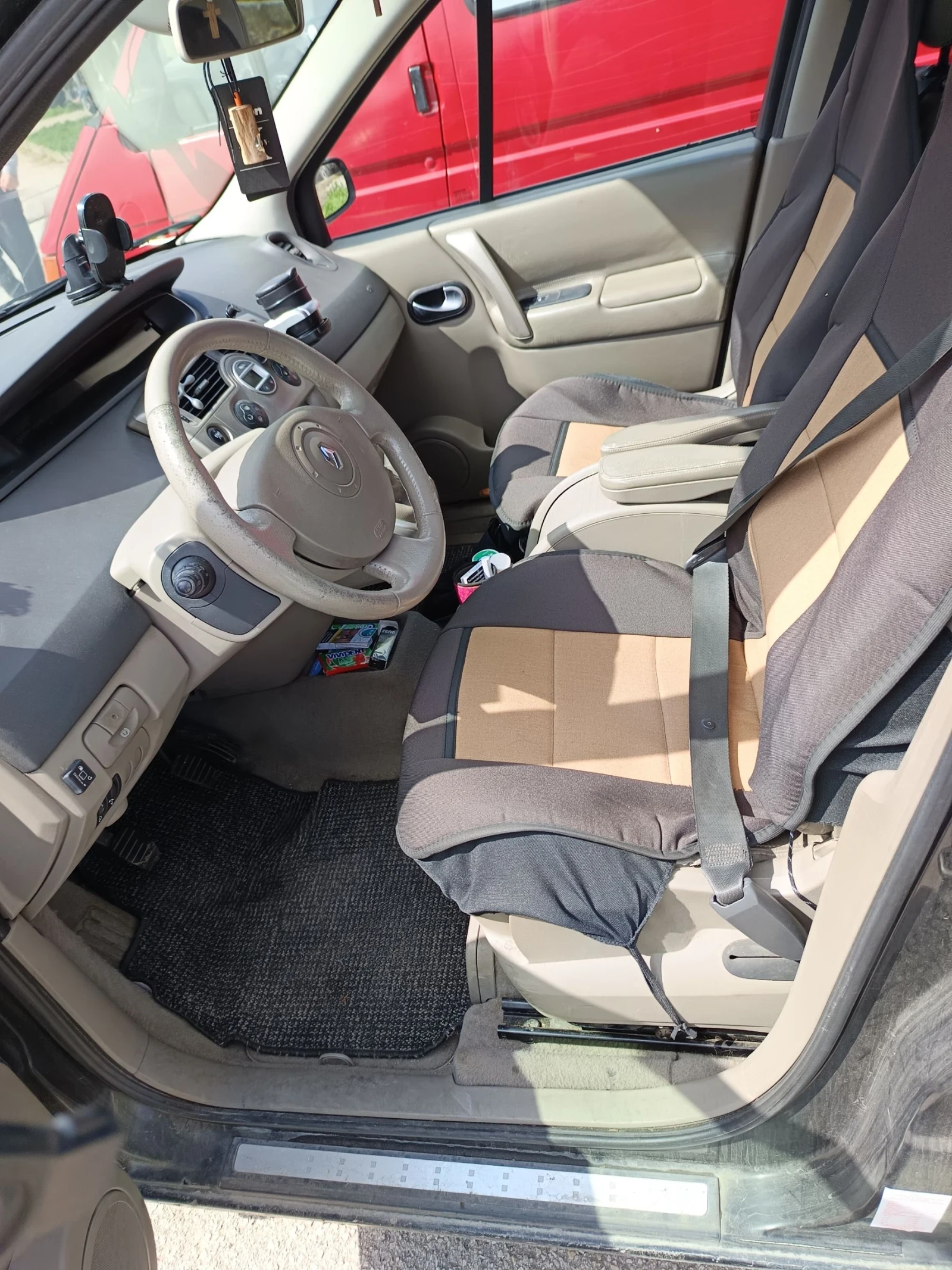 Renault Scenic, снимка 4 - Автомобили и джипове - 54189971