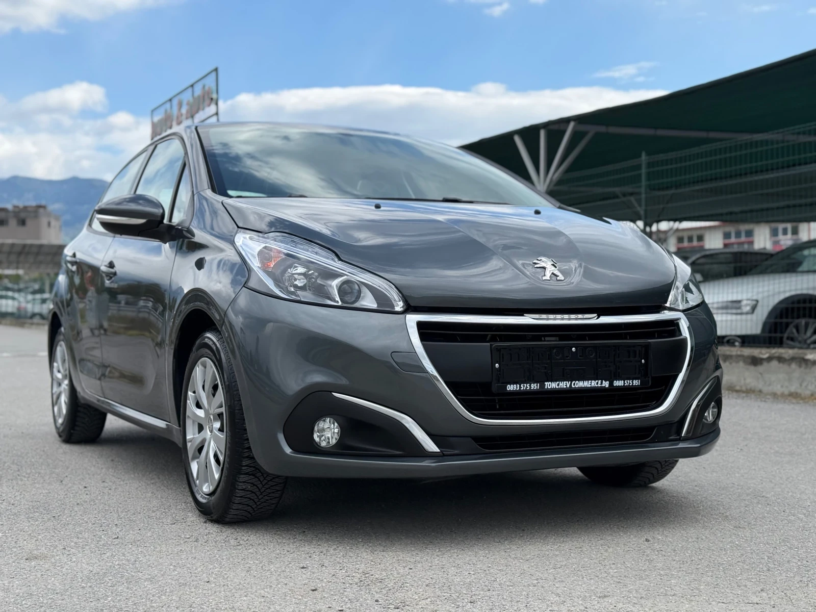 Peugeot 208 1.4-BLUEHDI-EURO-6B-123.000km-LED-TOP-NEW