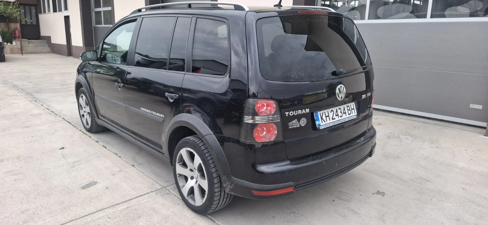 VW Touran Cross, снимка 4 - Автомобили и джипове - 54622288