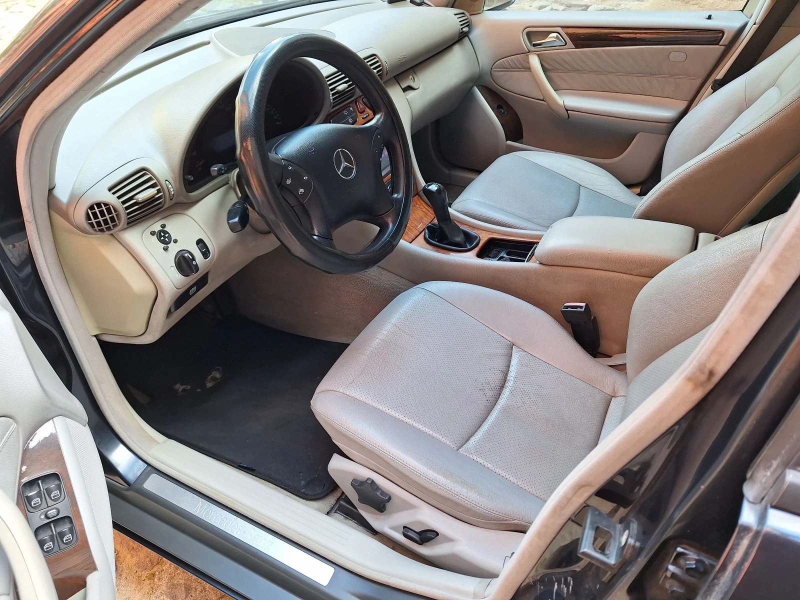 Mercedes-Benz C 220 2.2cdi без забележки , снимка 13 - Автомобили и джипове - 54727216