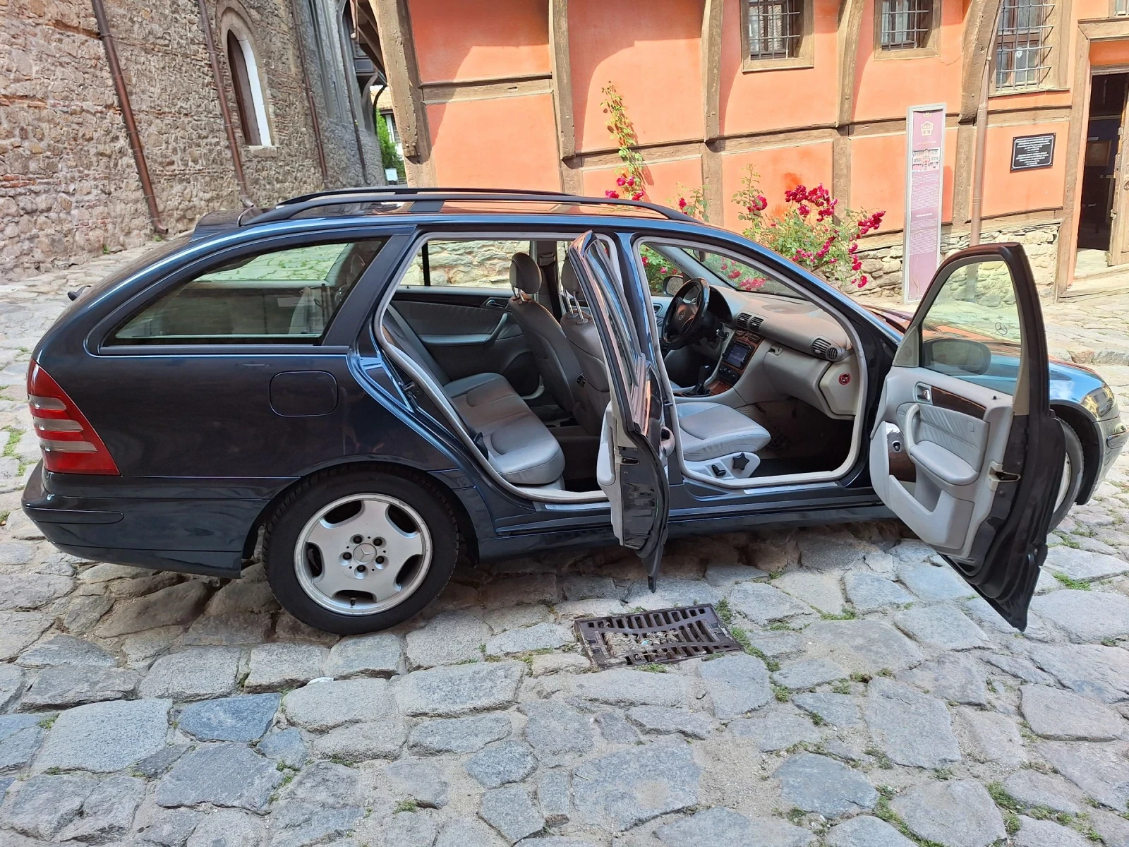Mercedes-Benz C 220 2.2cdi без забележки , снимка 9 - Автомобили и джипове - 54727216