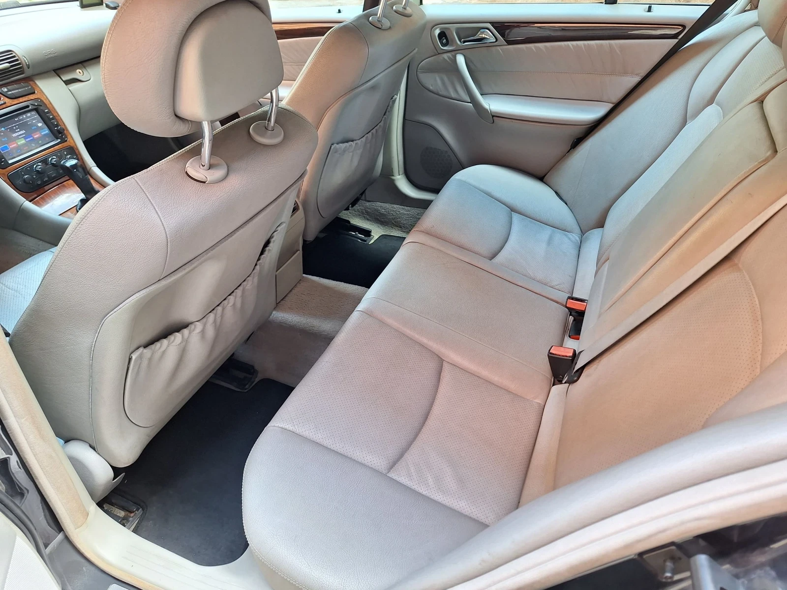 Mercedes-Benz C 220 2.2cdi без забележки , снимка 11 - Автомобили и джипове - 54727216