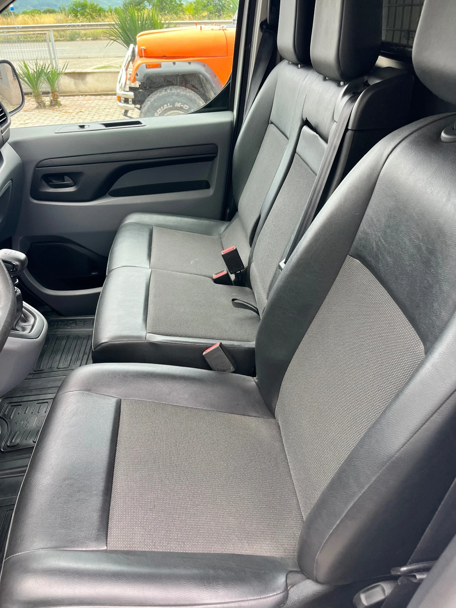 Toyota Proace City Нов внос, снимка 11 - Автомобили и джипове - 54898158