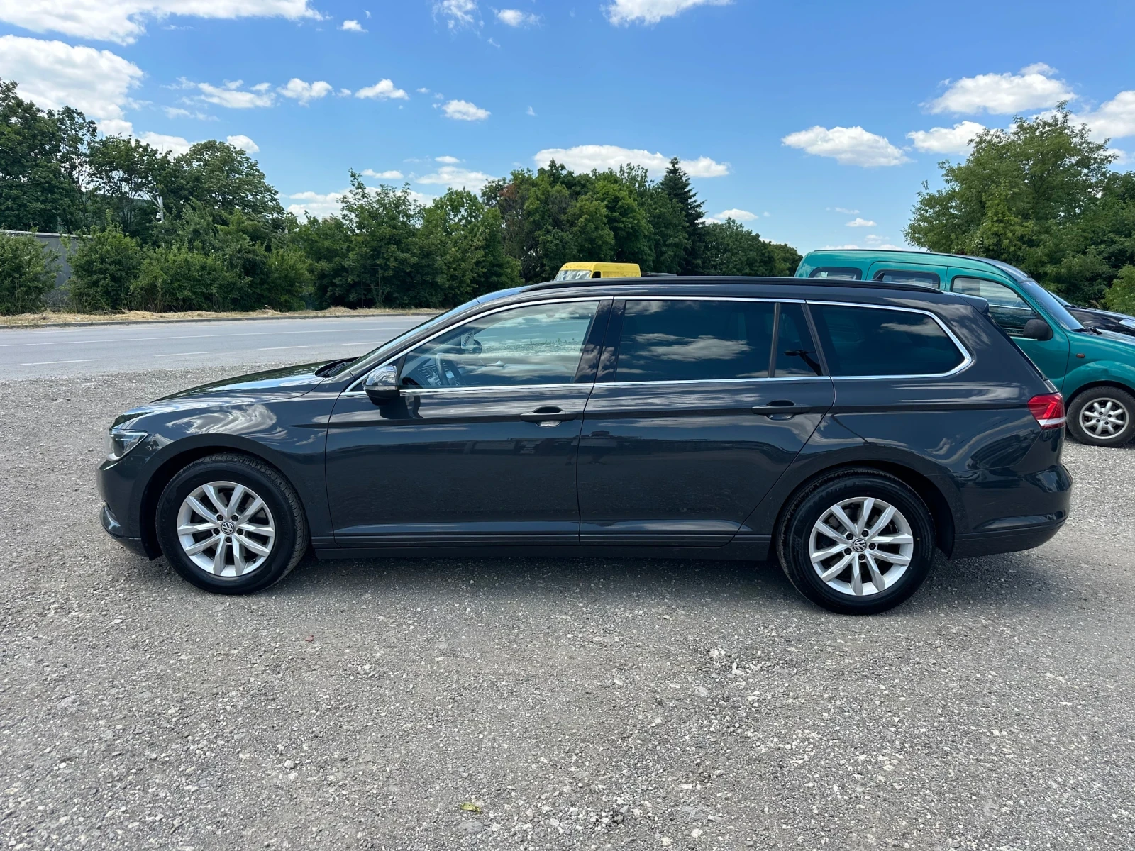 VW Passat 2.0tdi, DSG, Navigation, Distronic!, снимка 4 - Автомобили и джипове - 55042931