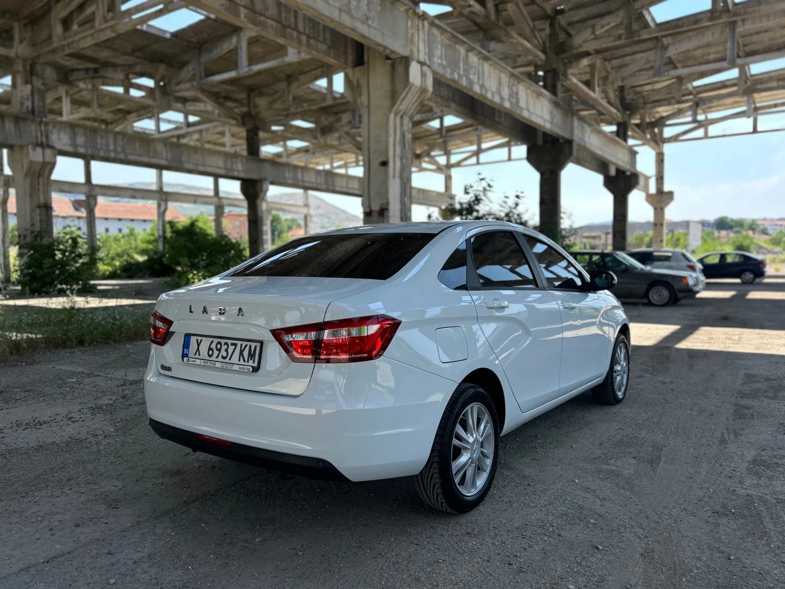 Lada Vesta 1.6i , снимка 4 - Автомобили и джипове - 55138204