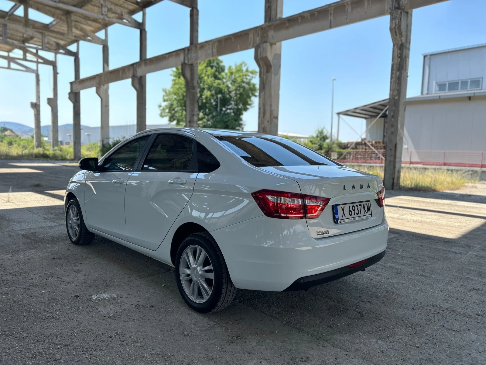 Lada Vesta 1.6i , снимка 6 - Автомобили и джипове - 55138204
