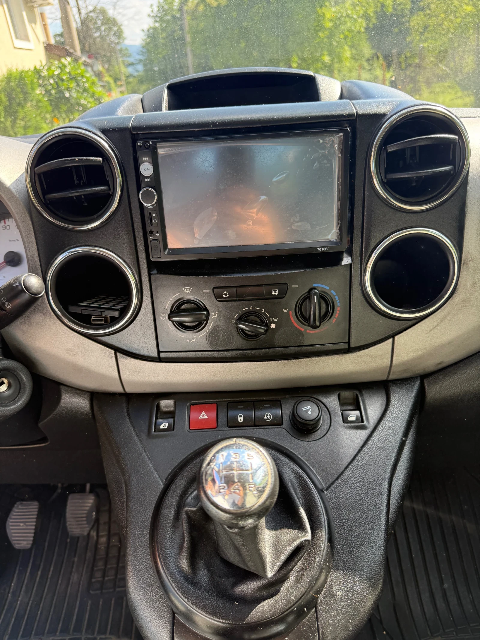 Peugeot Partner, снимка 13 - Автомобили и джипове - 55192774